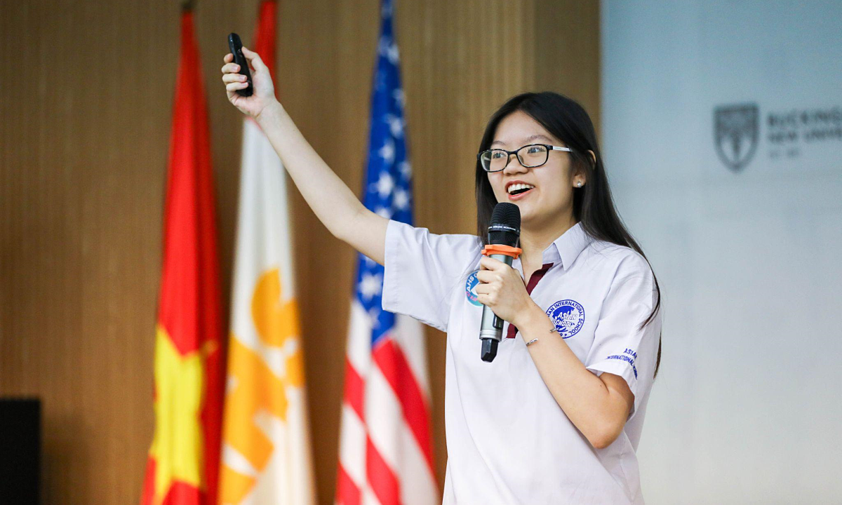 Asian School tổ chức cuộc thi hùng biện tiếng Anh