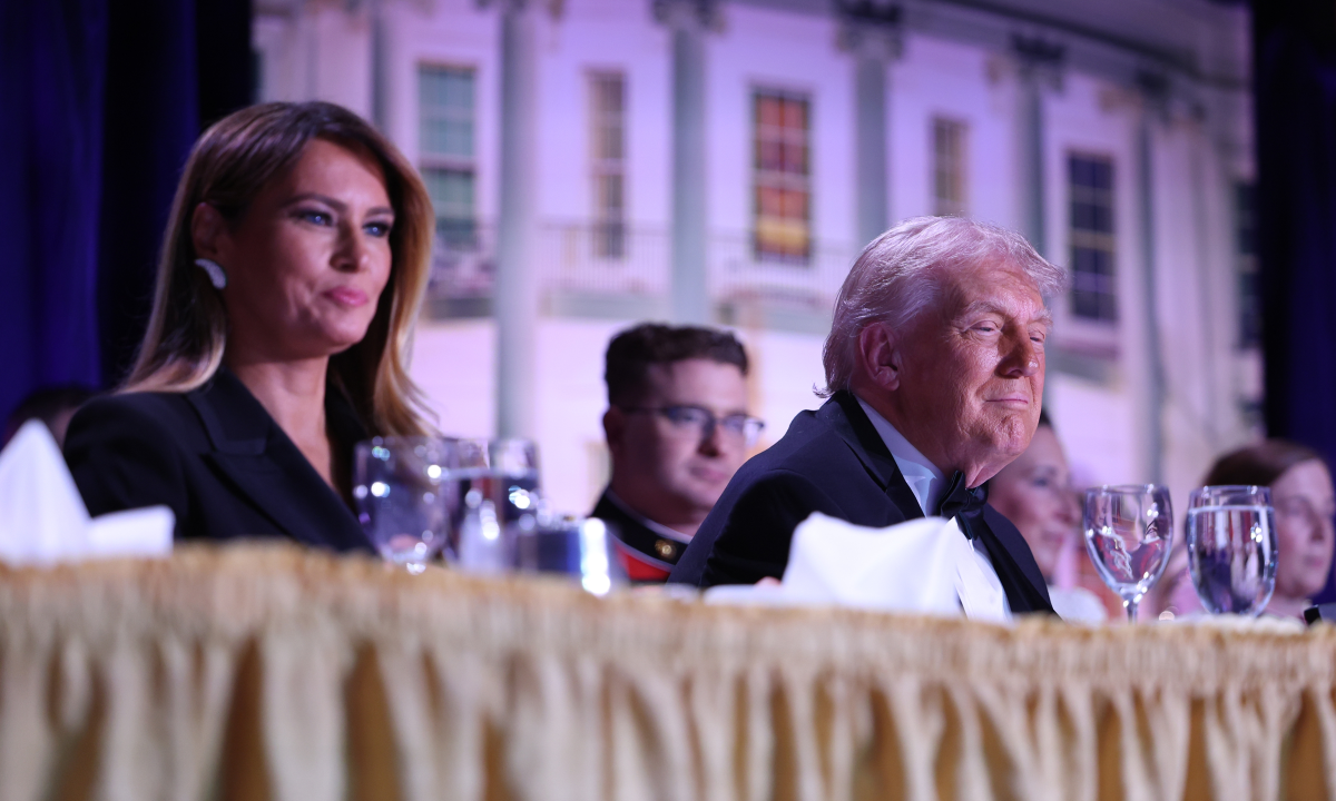 Vụ nổ súng tại bữa tiệc có ông Trump diễn ra thế nào