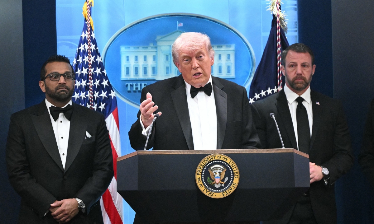 Lãnh đạo thế giới sốc với vụ nổ súng ở bữa tiệc có ông Trump