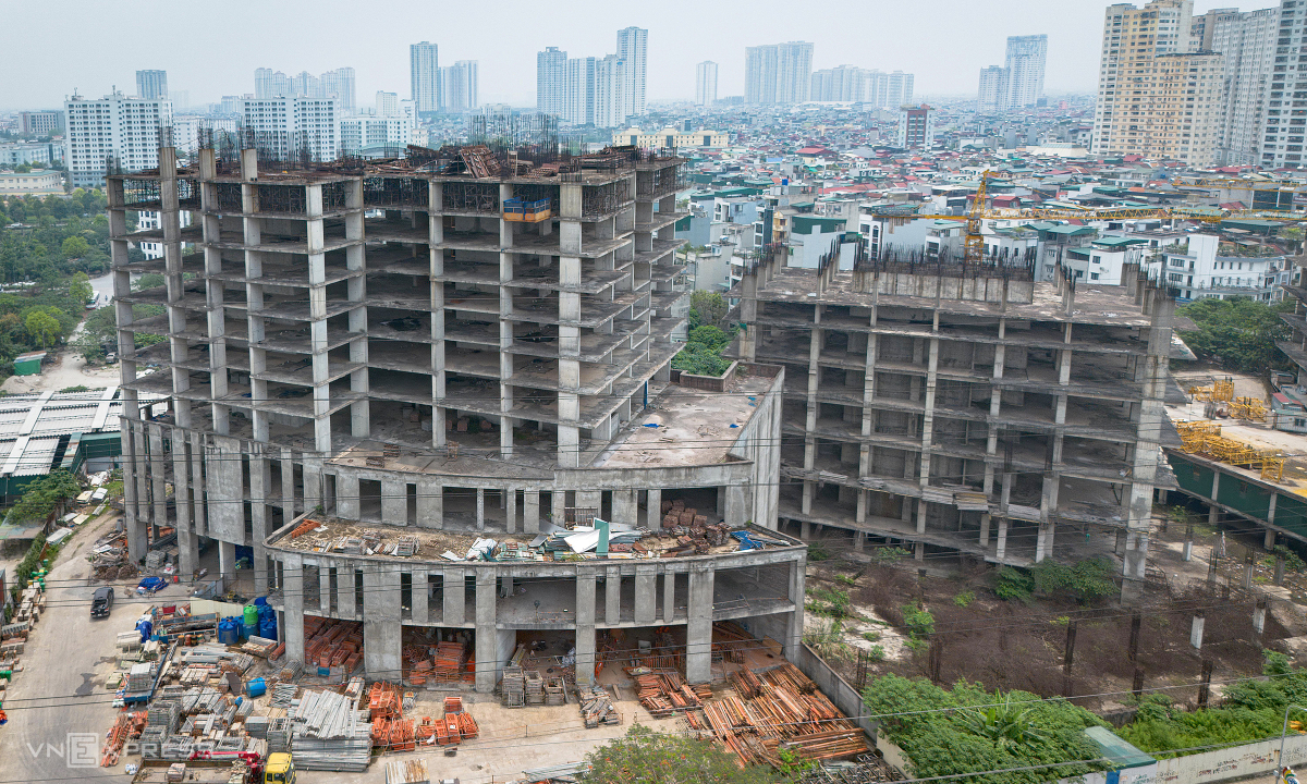 Chủ đầu tư kiện ngược khách hàng, không đồng ý trả 18 tỷ đồng khi chậm giao nhà