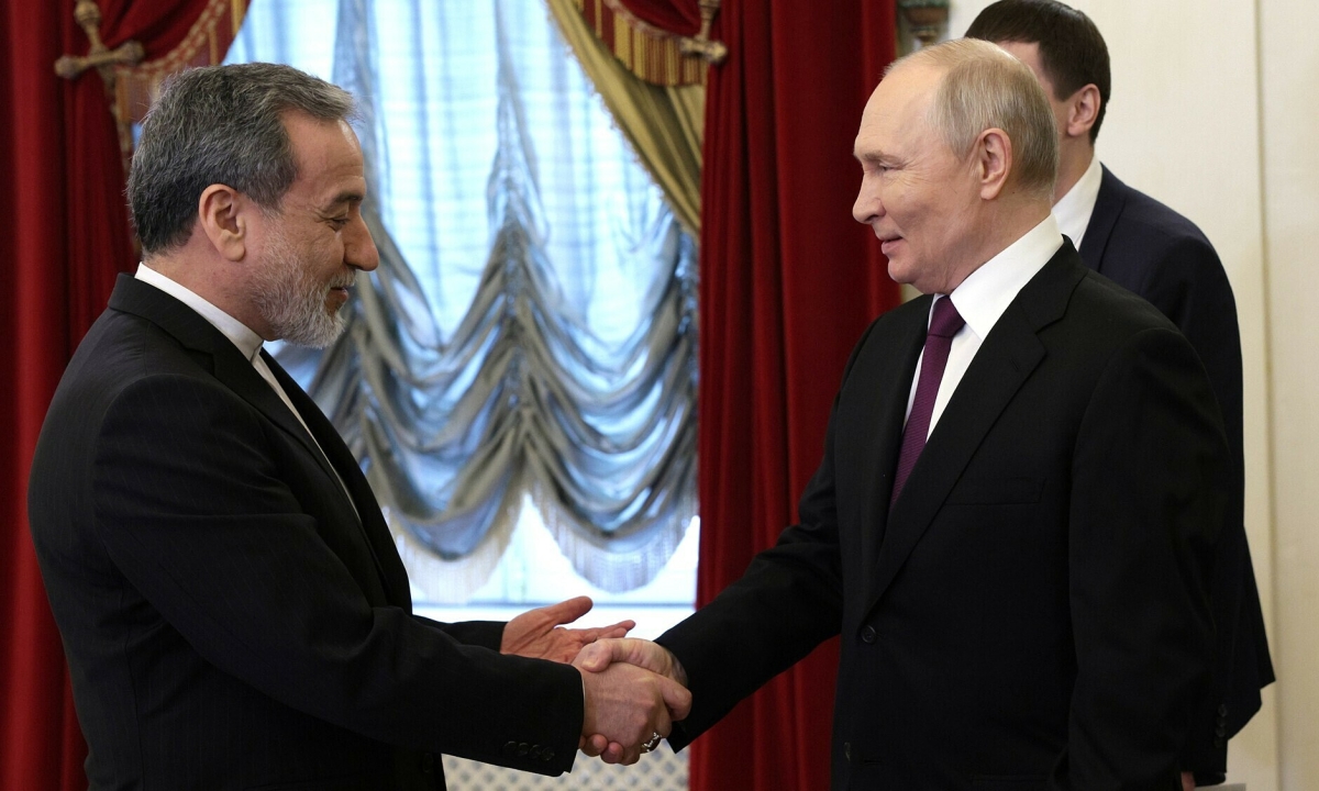 Ông Putin nói đã nhận được thông điệp từ Lãnh tụ Tối cao Iran