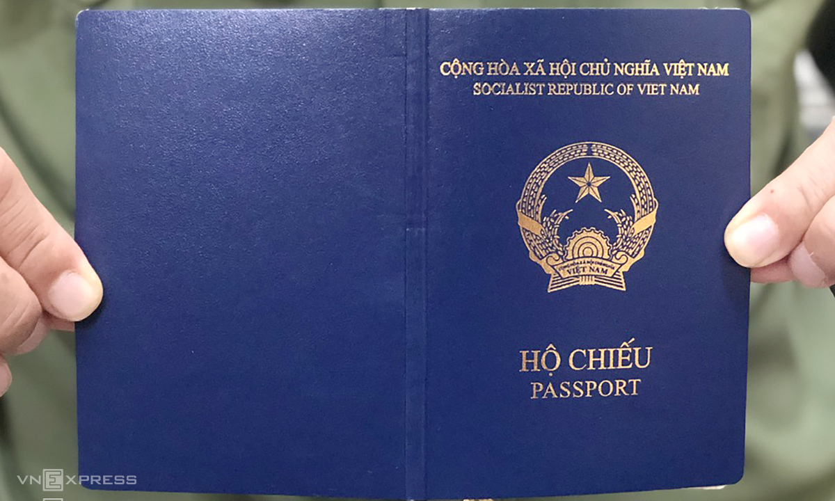 Bảy trường hợp bị thu hồi, hủy giá trị hộ chiếu từ 1/7