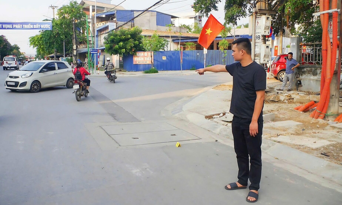 Tài xế mải dùng điện thoại, tông xe làm chết nữ lao công