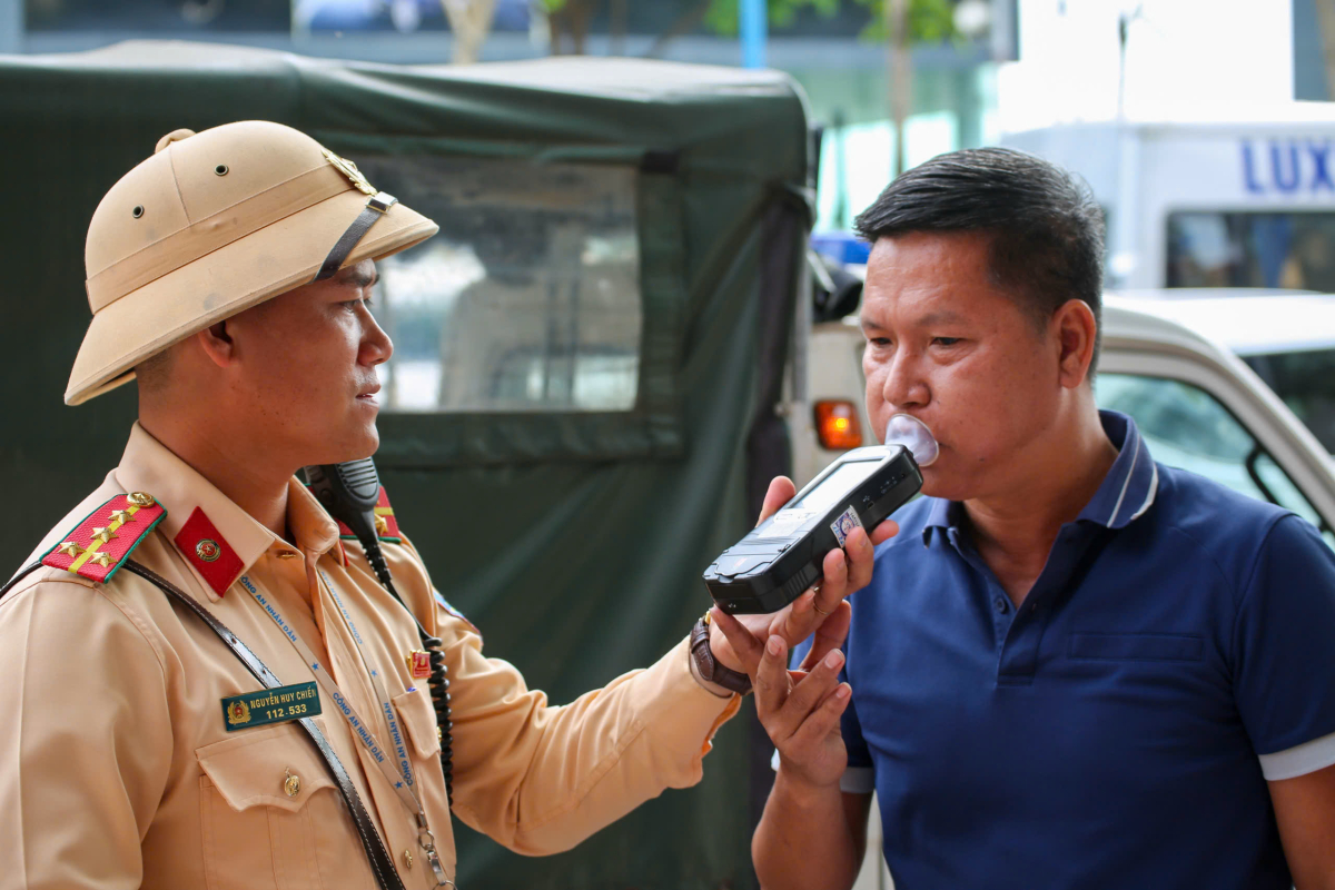 Hơn 2.000 người vi phạm nồng độ cồn trong ngày đầu nghỉ lễ