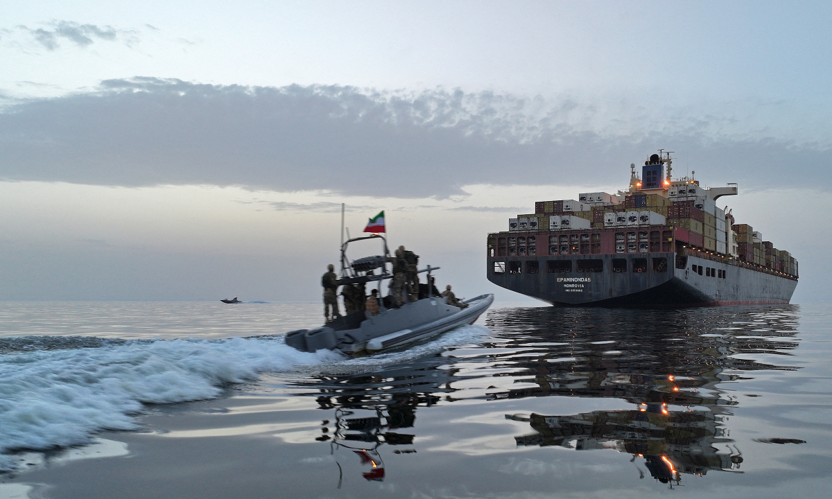 Mỹ có thể đang lập liên minh để mở cửa eo biển Hormuz