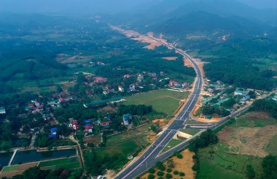 Đường nối Đại lộ Thăng Long với cao tốc Hà Nội - Hòa Bình dự kiến thông trước 30/6