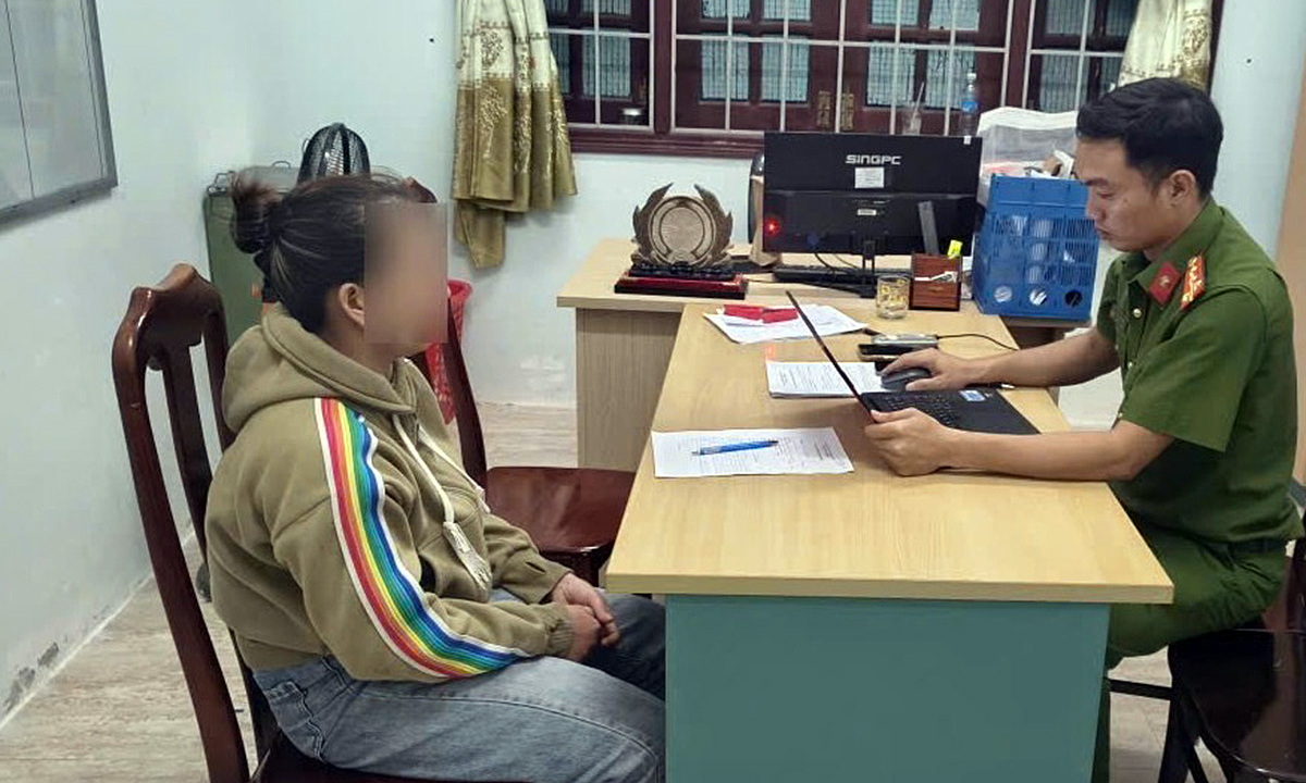 Tráo heo đất chứa 35 triệu đồng của nhà hàng xóm