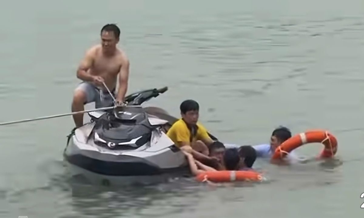 Hồ Núi Lớ chưa được phép tổ chức trình diễn flyboard