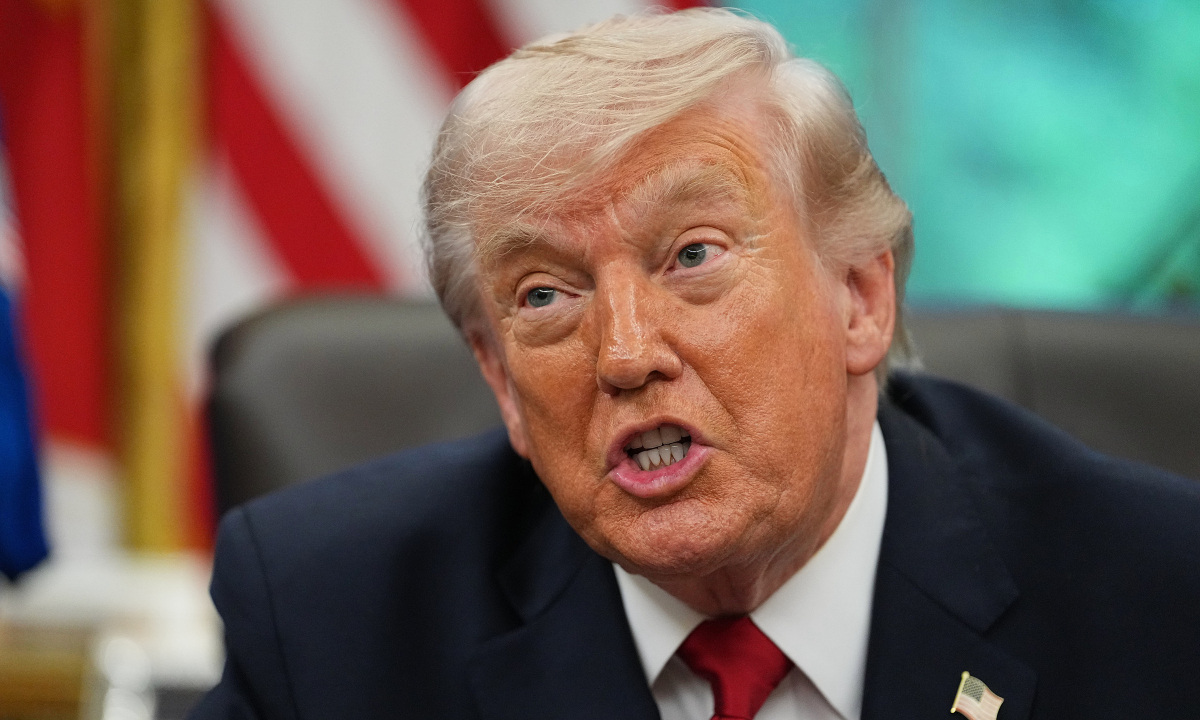 Ông Trump: Mỹ sẽ ném bom dữ dội hơn nếu Iran khước từ thỏa thuận