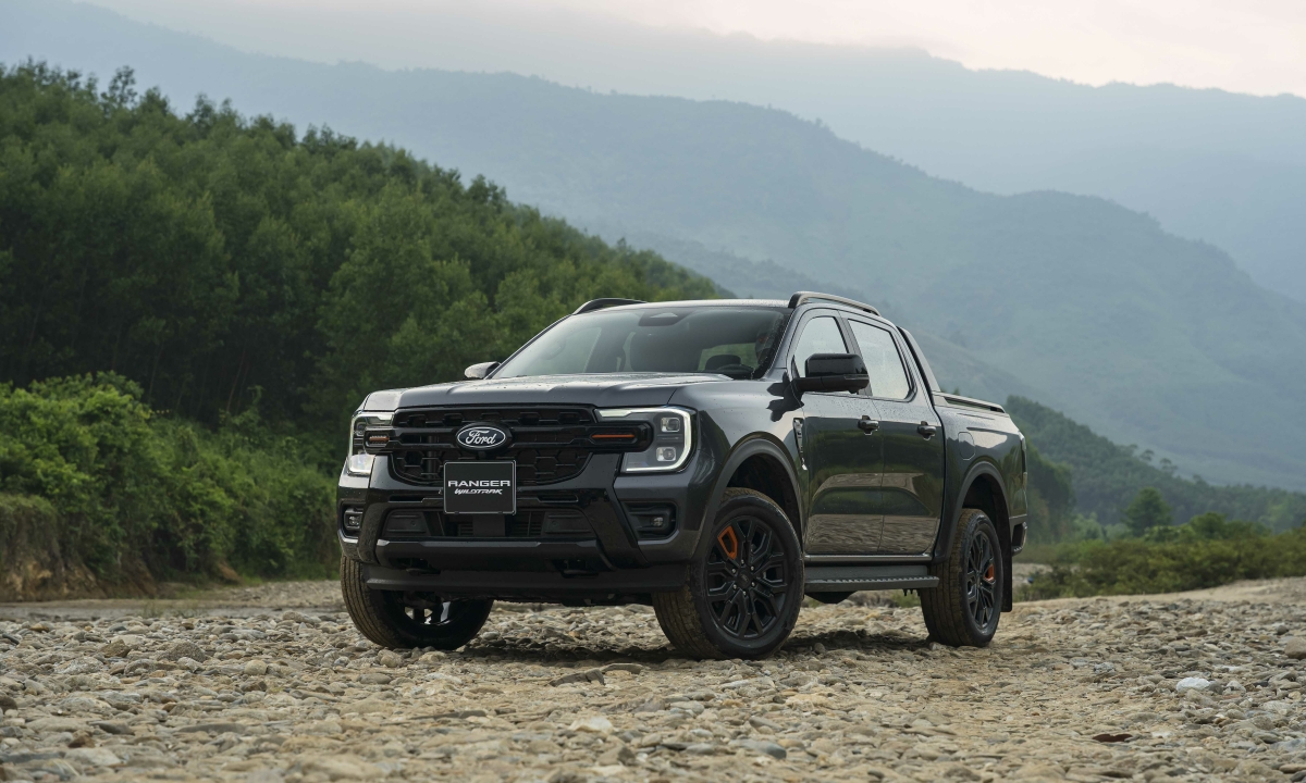 Ford Ranger Wildtrak máy 3.0 V6 ra mắt, giá gần 1,1 tỷ đồng