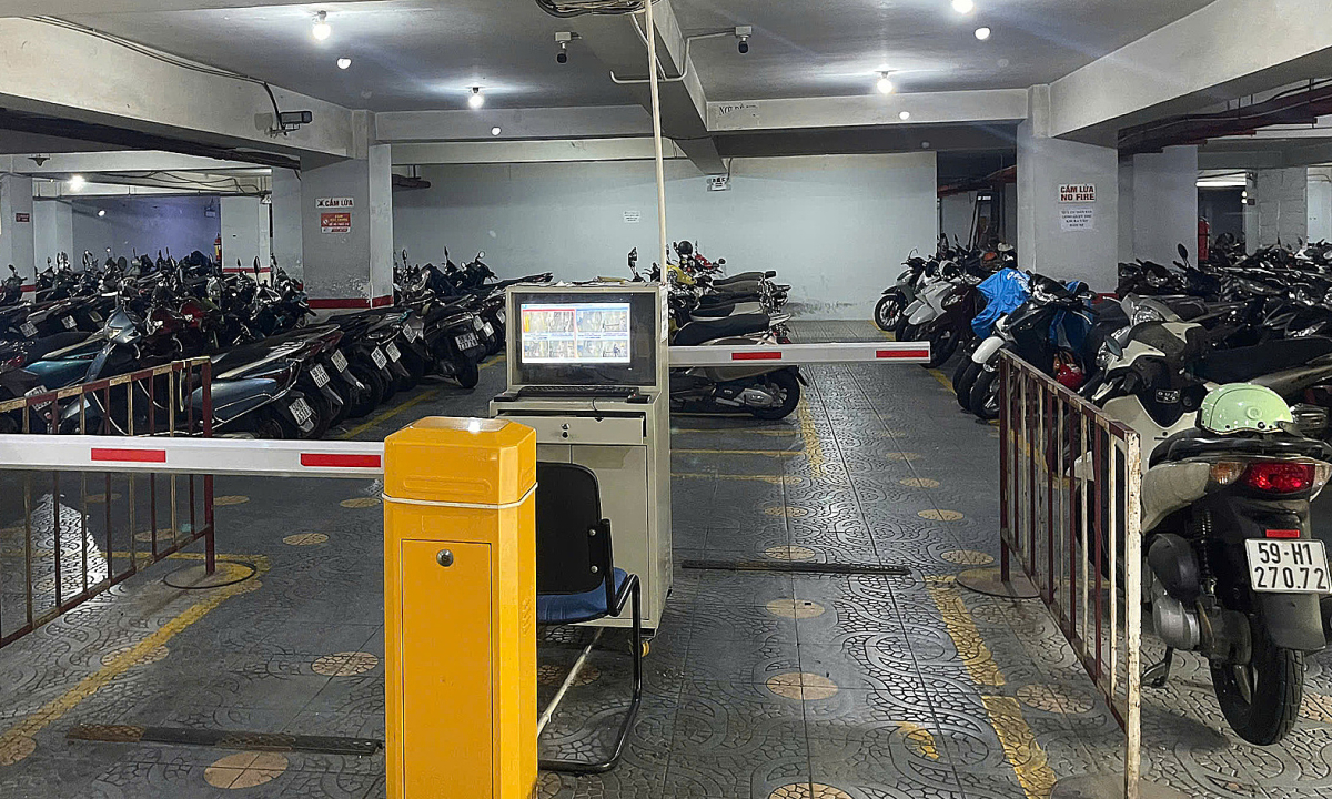 'Cuộc chiến' giành hầm giữ xe ở Chung cư Khánh Hội