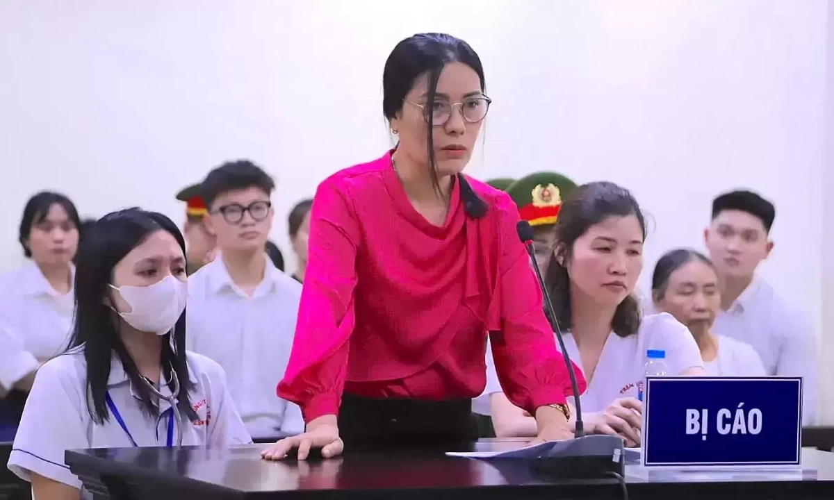 Quy định dùng để buộc tội cựu hiệu trưởng 'thu sai tiền dạy thêm' bị xác định trái luật