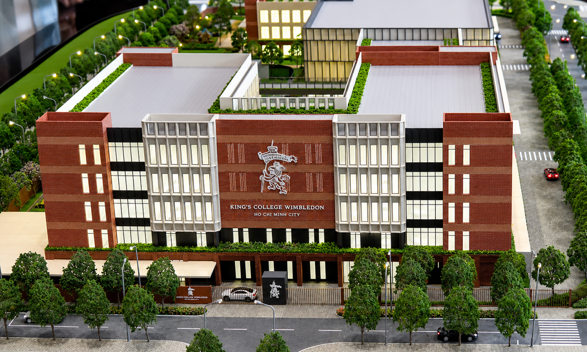 Trường phổ thông top 10 của Anh 'đổ bộ' TP HCM