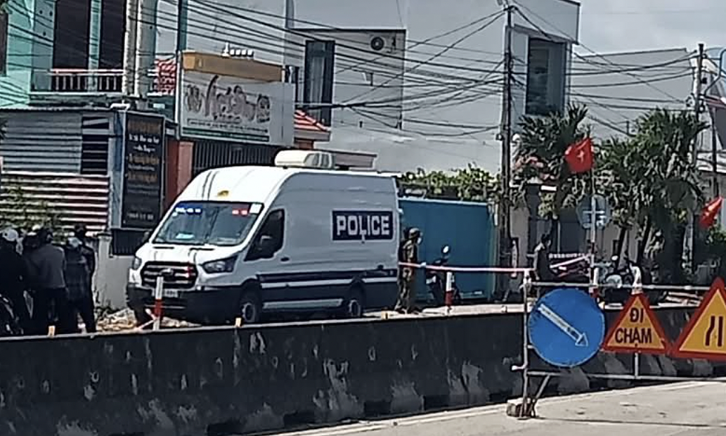 Siết cổ bạn gái trung niên rồi tự vẫn, để lại thư tuyệt mệnh
