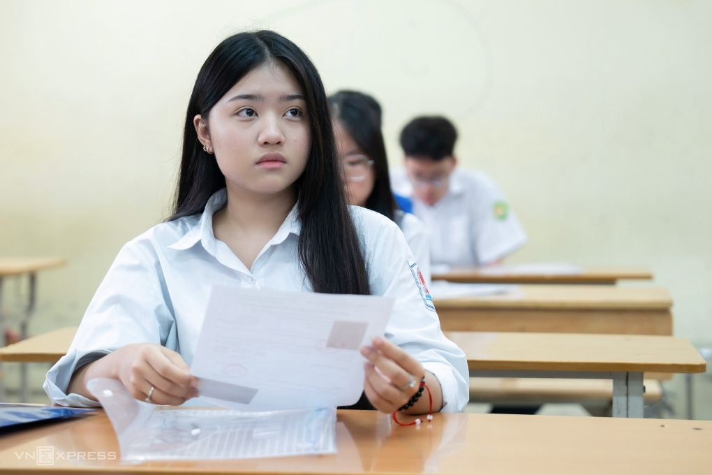 Đảm bảo công bằng thế nào khi TP HCM bỏ thi vào 10?