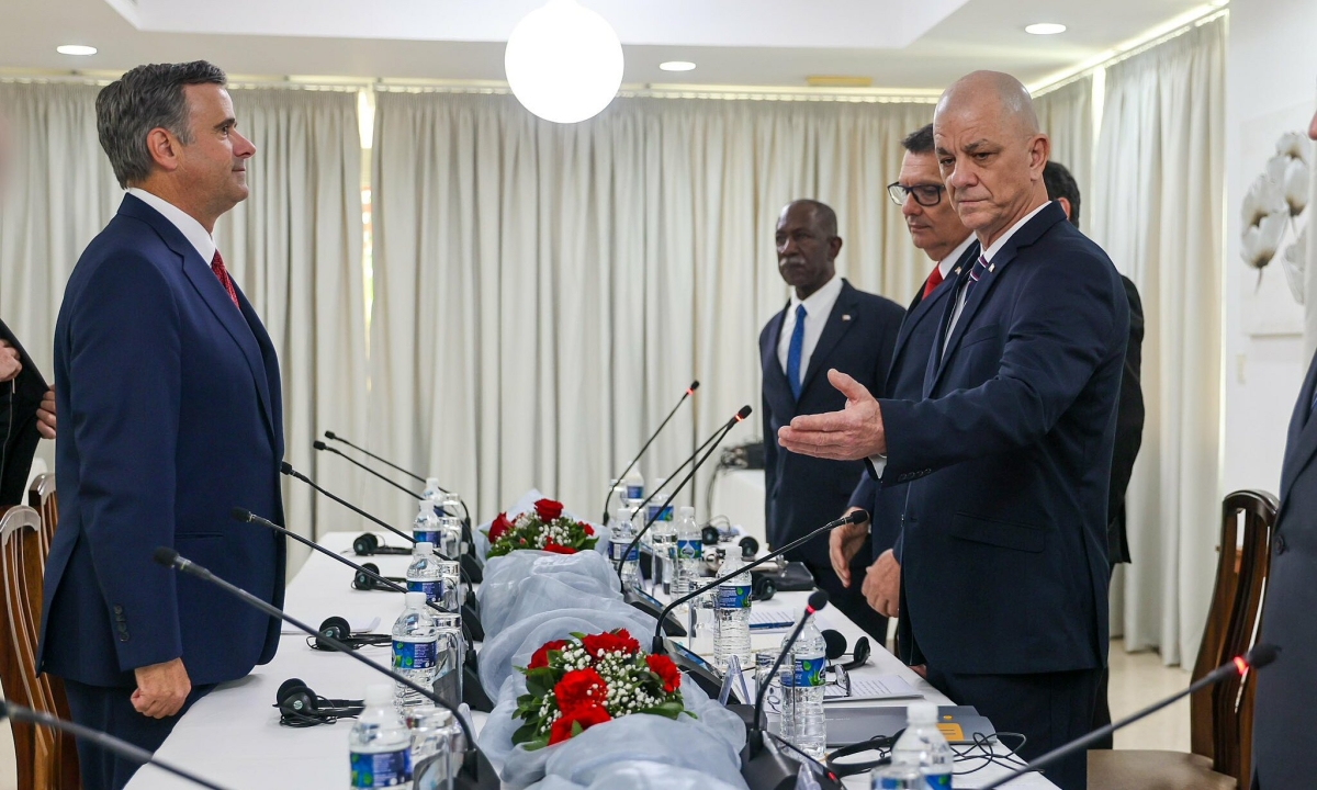 Giám đốc CIA đến Cuba, gửi thông điệp từ ông Trump