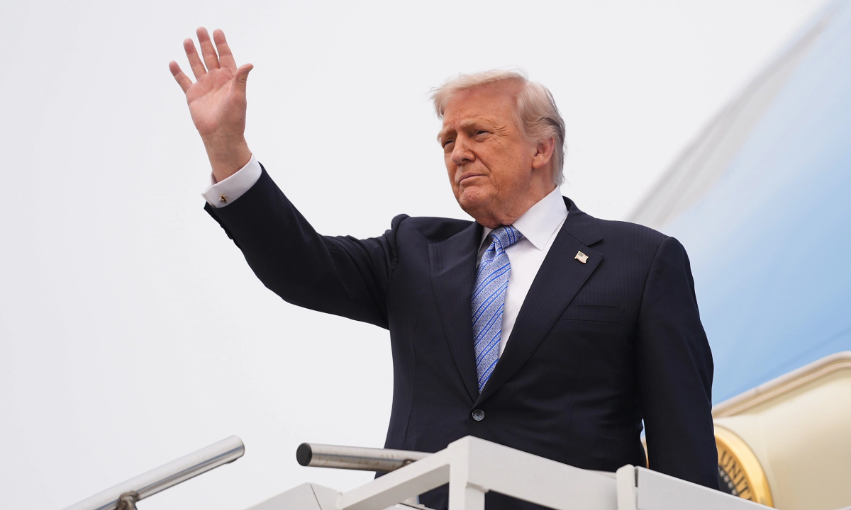 Ông Trump cho xây công viên tượng đá ở Washington