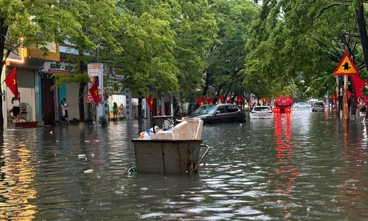 Quảng Ninh mưa lớn gây ngập diện rộng