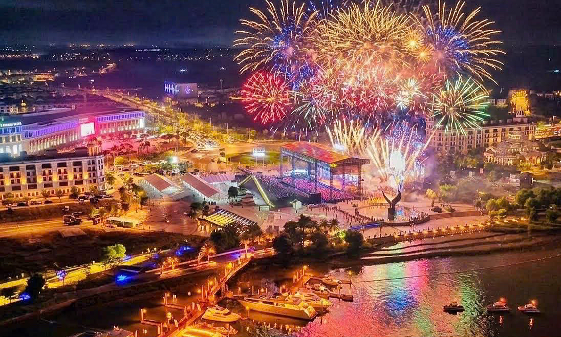 Aqua City rực sáng trong lễ công bố thành lập TP Đồng Nai
