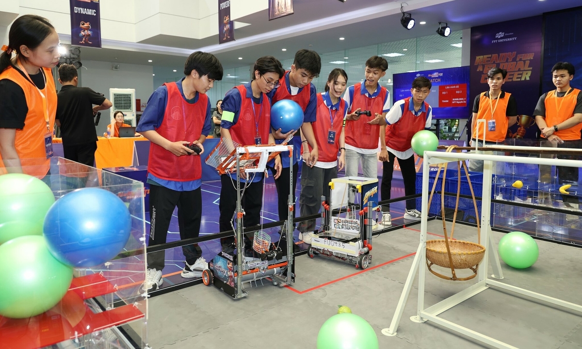 Trường Đại học FPT mở chuyên ngành Robot và Trí tuệ nhân tạo