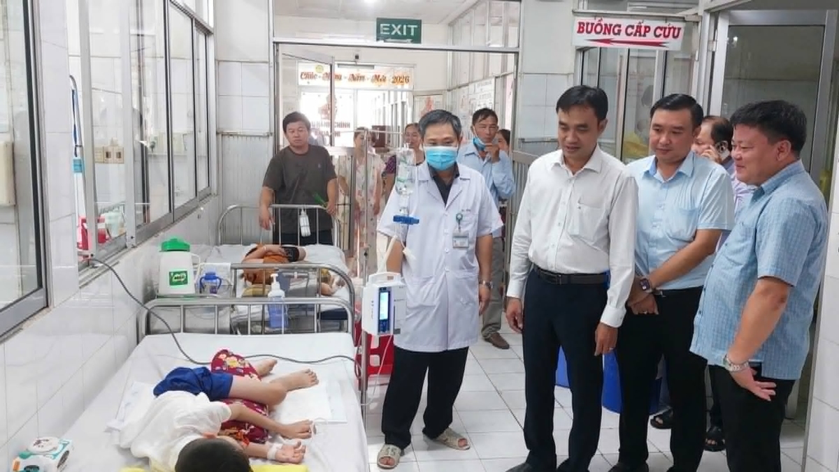 Số ca nghi ngộ độc sau ăn bán trú ở Đồng Tháp tăng lên 62