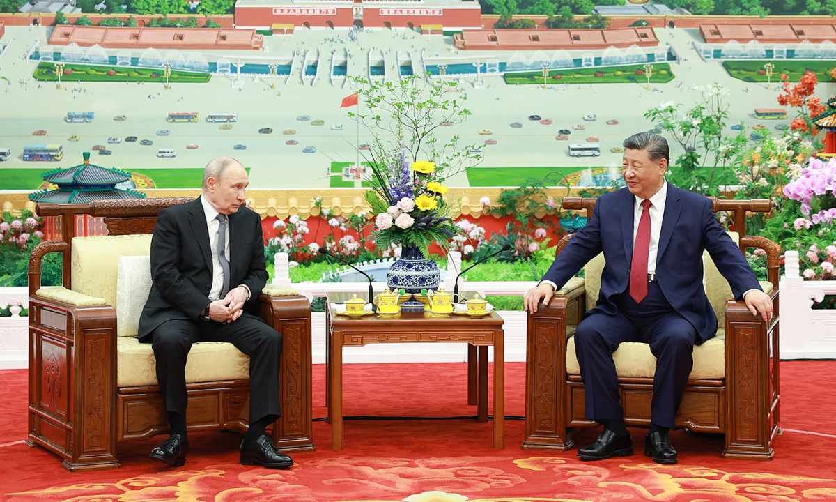 Ông Tập và ông Putin thưởng trà, bàn về 'những vấn đề quan trọng nhất'