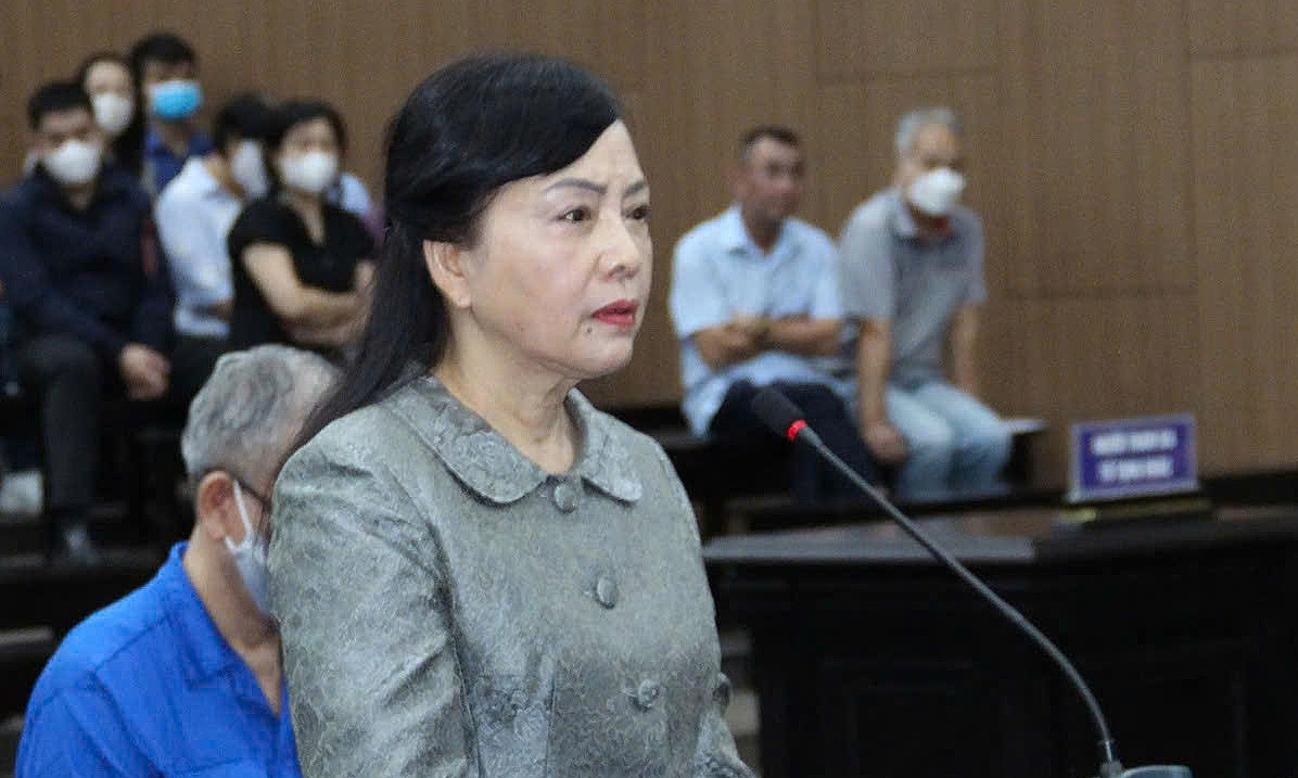 Cựu bộ trưởng Y tế Kim Tiến nhận sai, xin khoan hồng