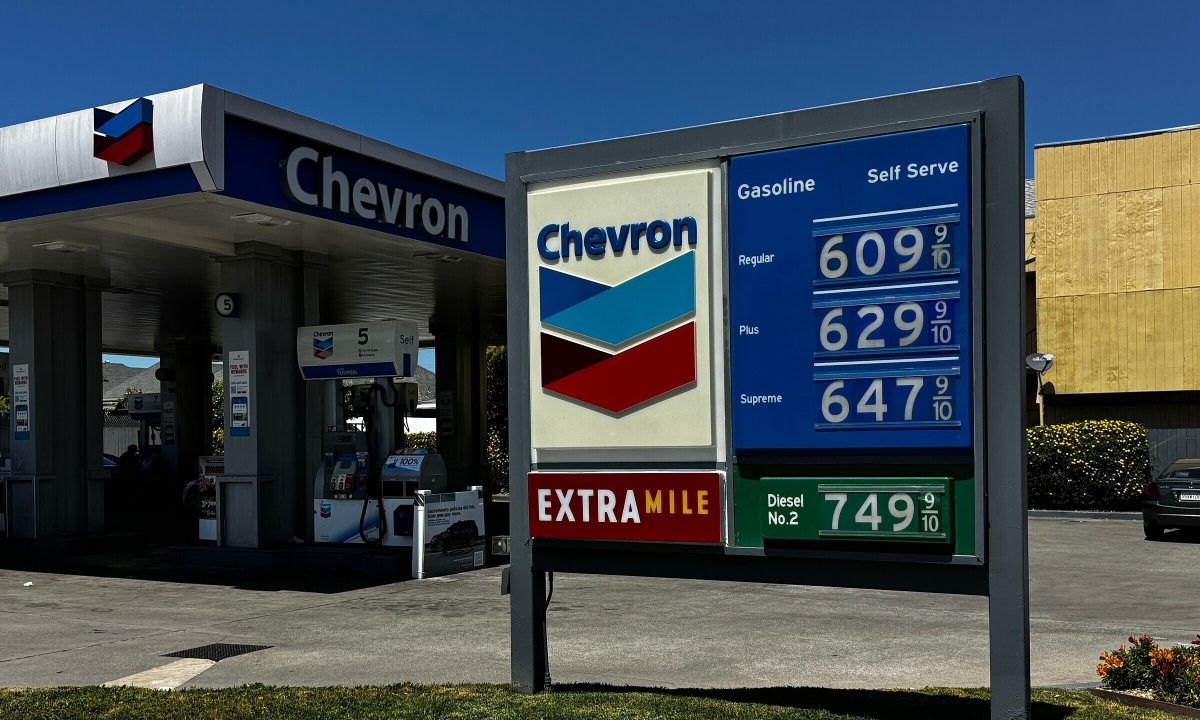 Thống đốc California kêu gọi dân tẩy chay trạm xăng Chevron