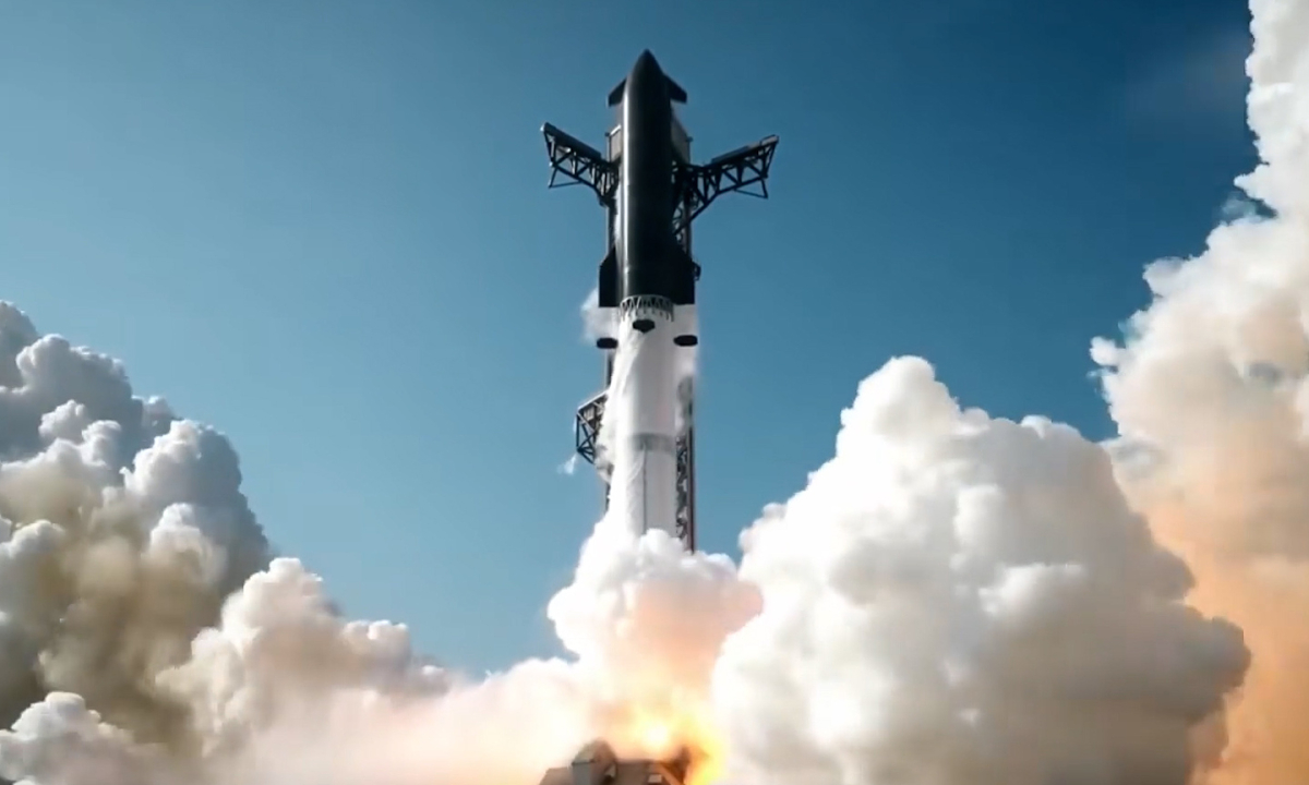 SpaceX phóng thử thành công tên lửa mạnh nhất thế giới