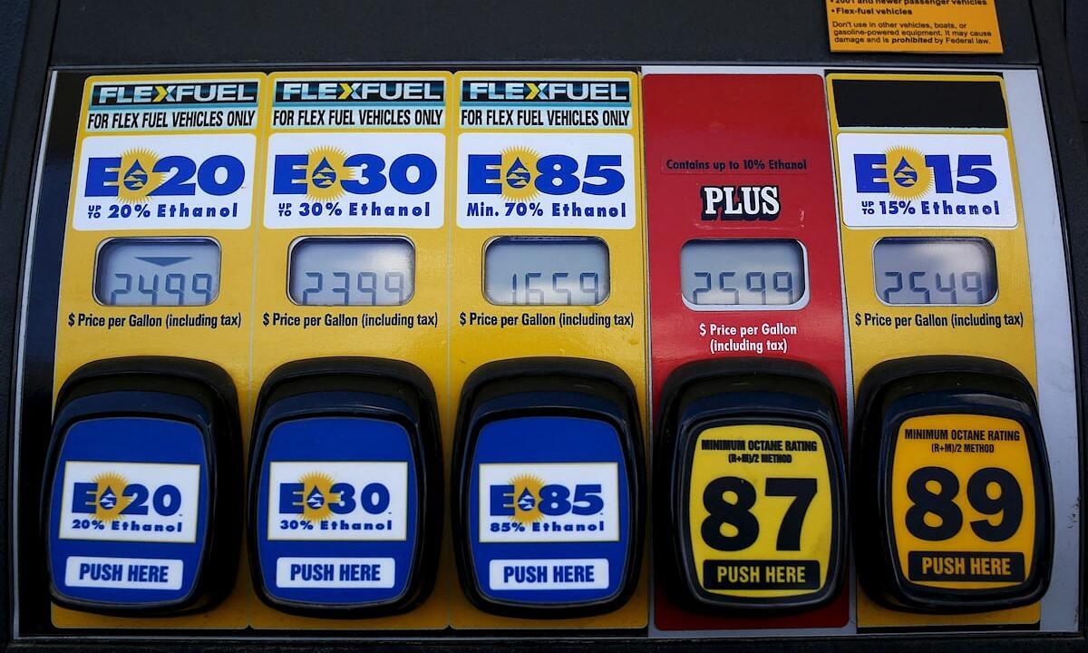 Cách các nước phổ biến xăng E85