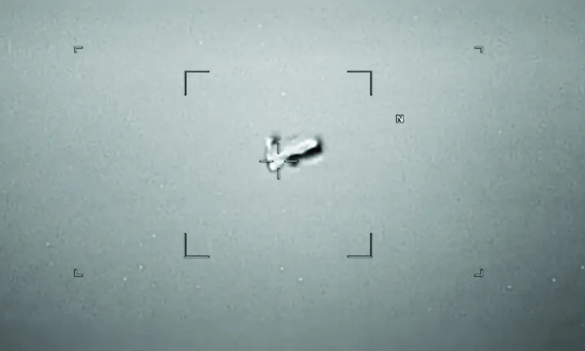 Hồ sơ mật hé lộ vụ 13 chiến đấu cơ từng truy đuổi UFO