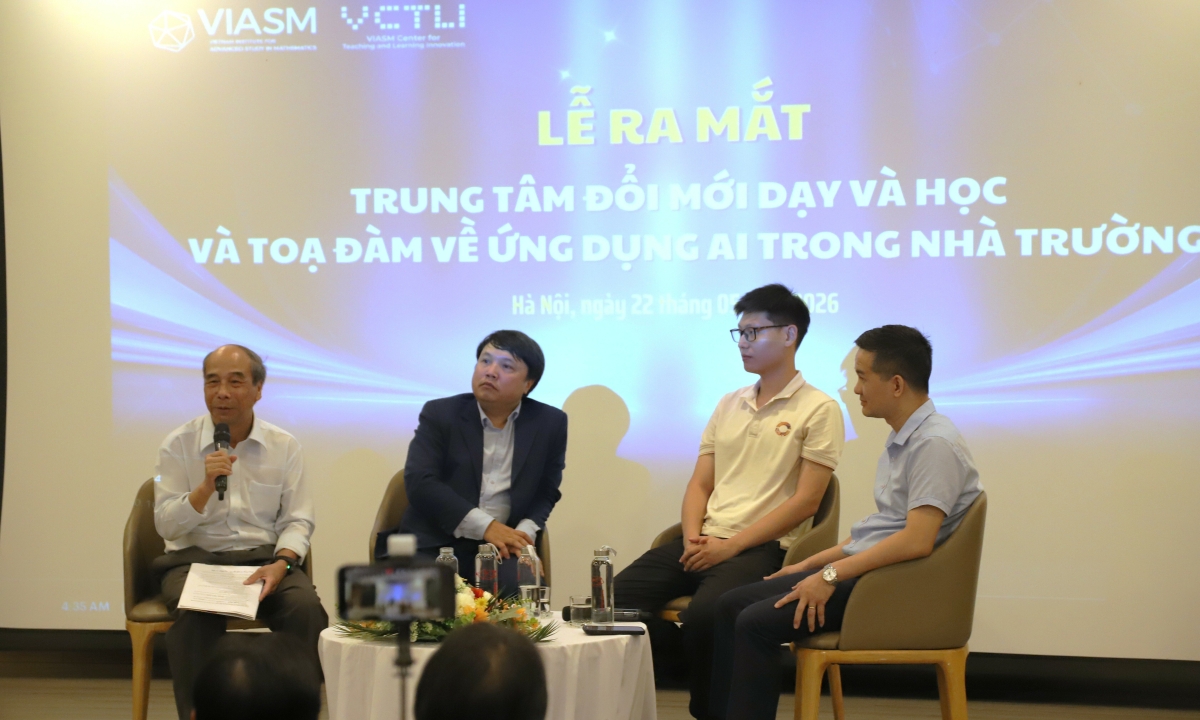 Lo 'suy thoái trí tuệ' khi học sinh lạm dụng AI giải toán