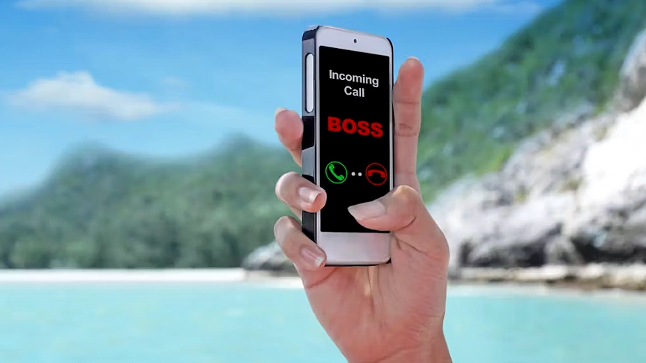 Sau giờ làm, nhân viên có quyền không nghe điện thoại công việc từ sếp?