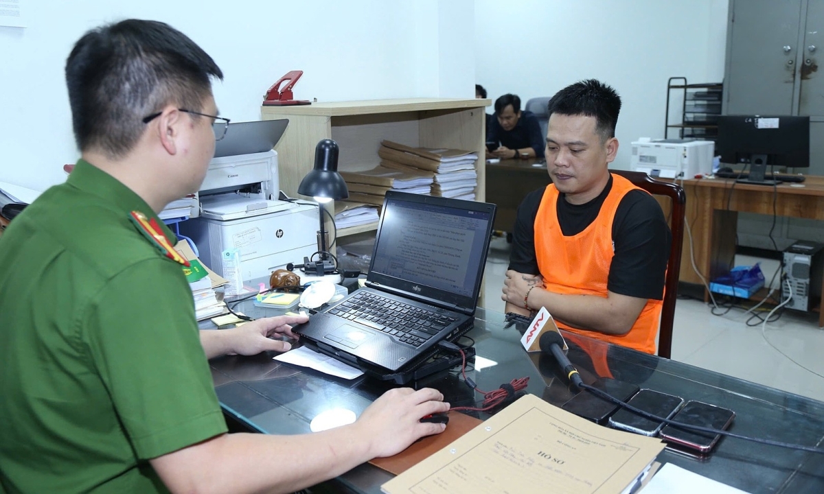 Nhóm bình luận viên web lậu 'Bún Chả TV' bị bắt