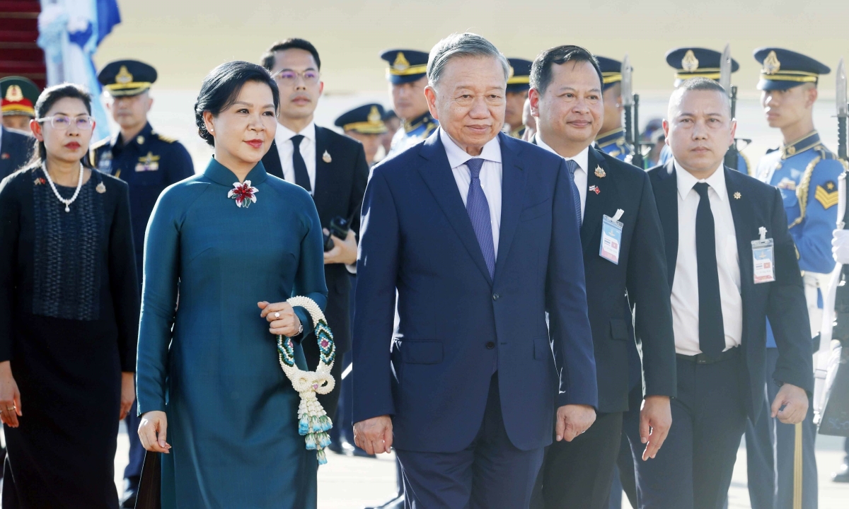 Thái Lan bắn 21 loạt đại bác đón Tổng Bí thư, Chủ tịch nước Tô Lâm tại sân bay