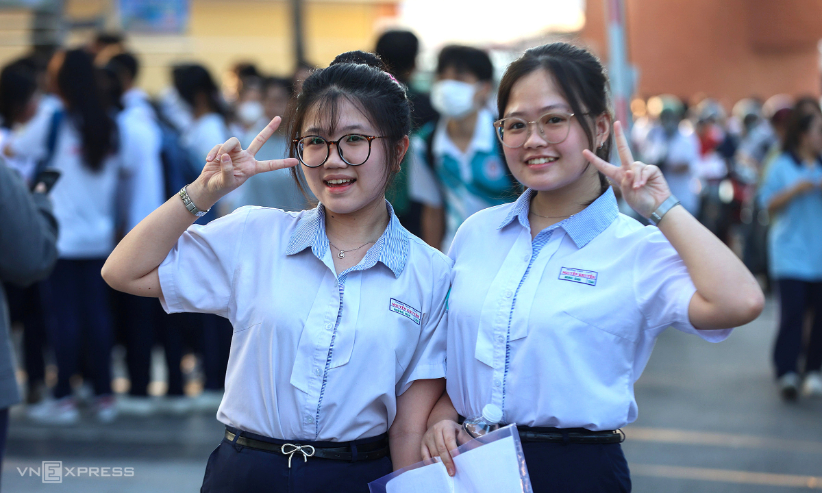 Những nhóm ngành được miễn học phí, cấp học bổng ở đại học