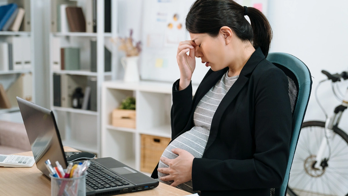 Lao động nữ nghỉ 6 tháng thai sản, có bị mất 6 ngày phép năm?