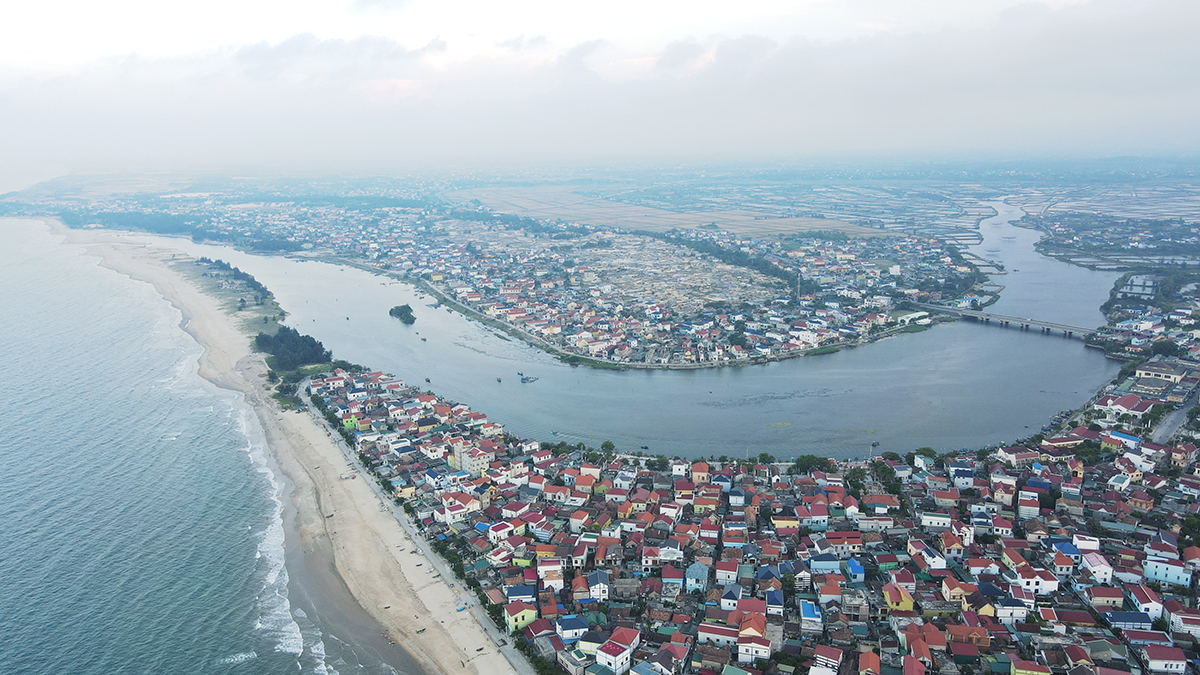 Cửa biển vừa nạo vét xong đã bị bồi lấp