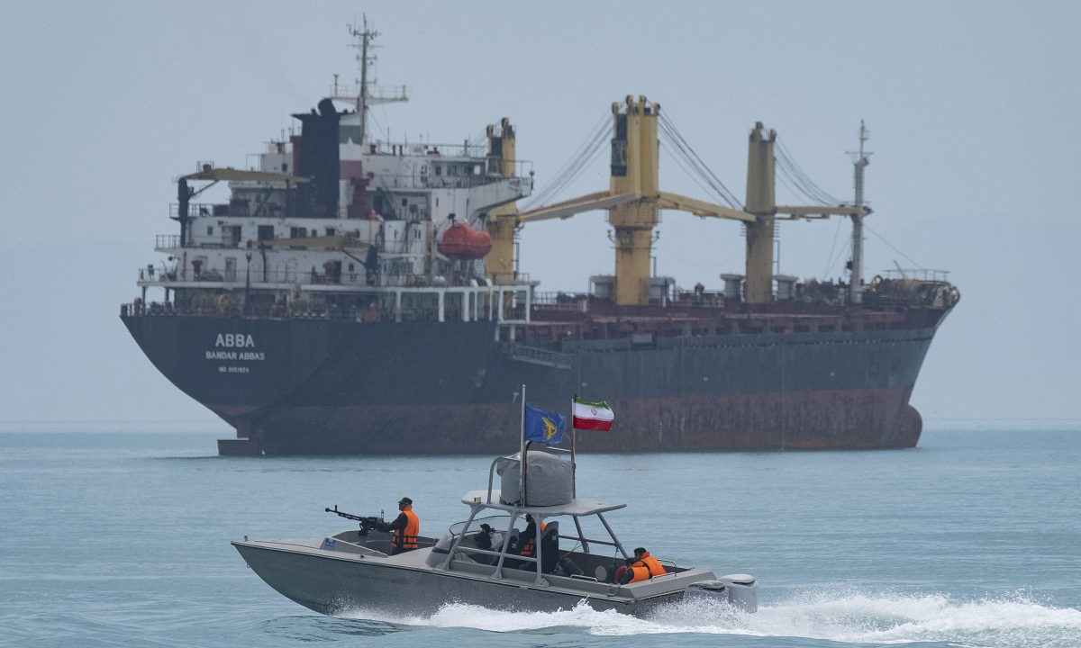 Iran dọa mở thêm mặt trận nếu Israel leo thang ở Lebanon