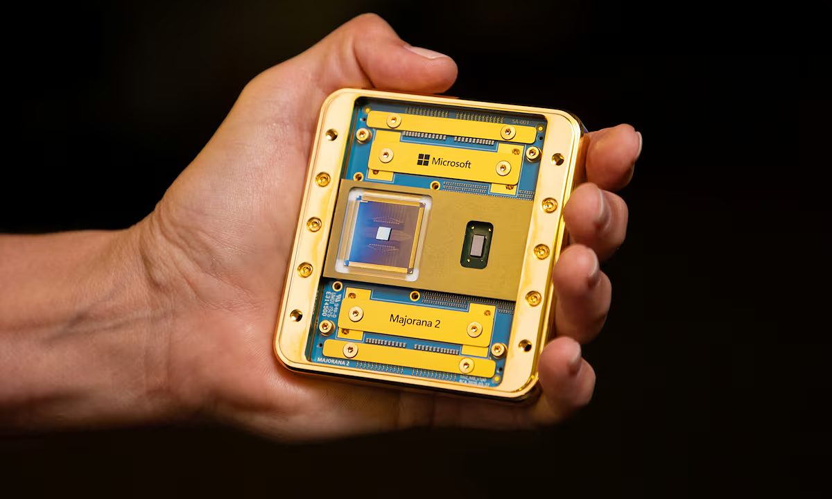 Microsoft ra chip lượng tử mới 'với sự trợ giúp của AI'