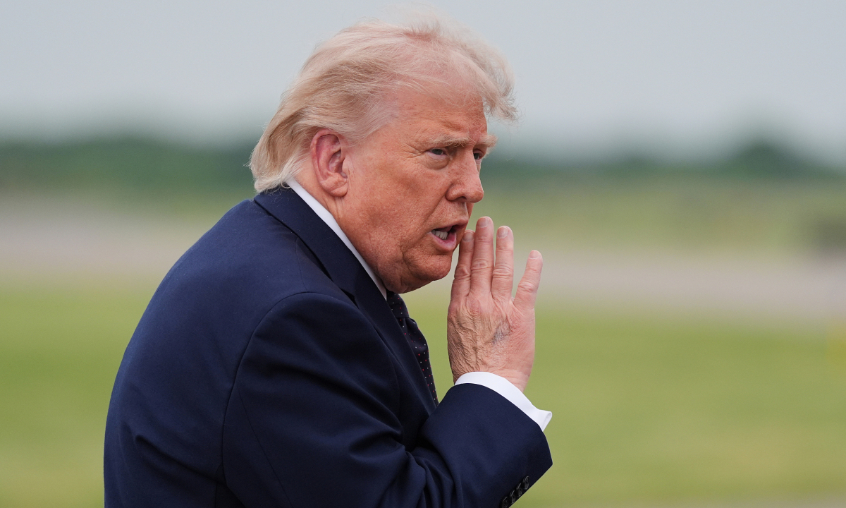 Ông Trump cáo buộc phe Dân chủ 'đánh cắp bầu cử' ở California