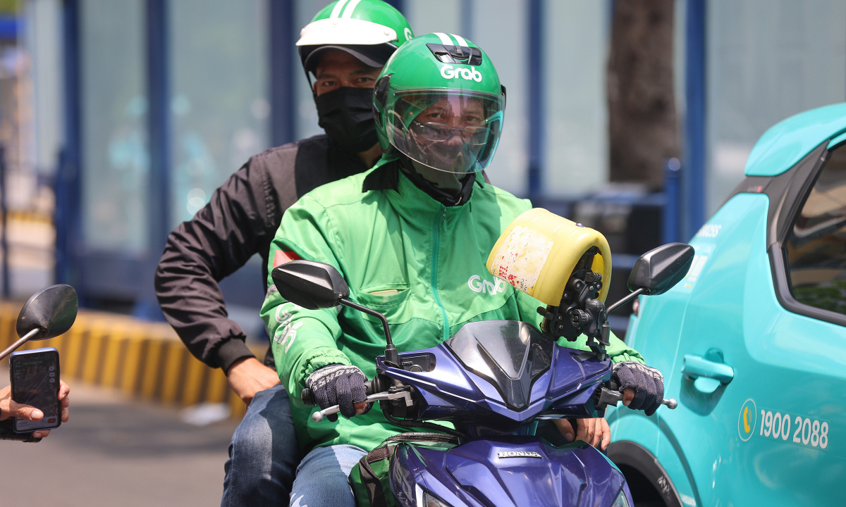 Hơn thập kỷ tài xế công nghệ 'mắc kẹt trong vỏ bọc đối tác'