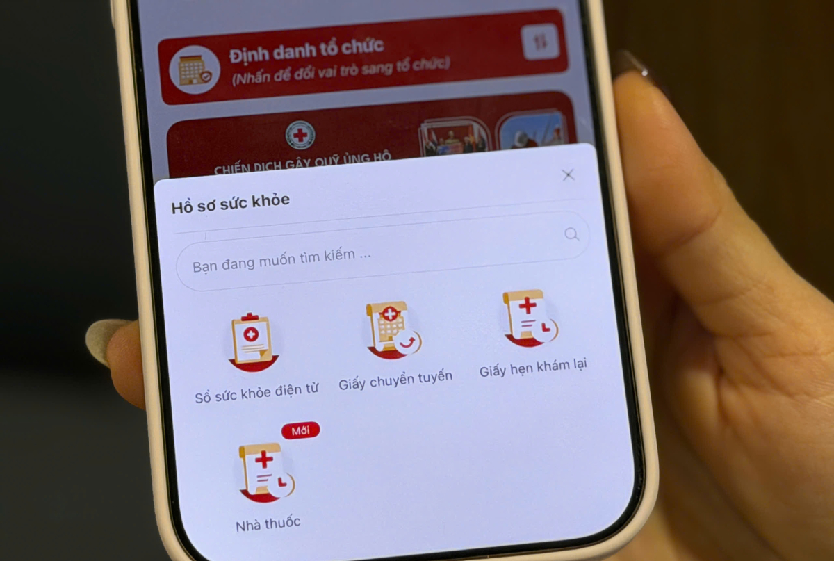 Người dân có thể tra cứu lịch sử khám chữa bệnh trên VNeID