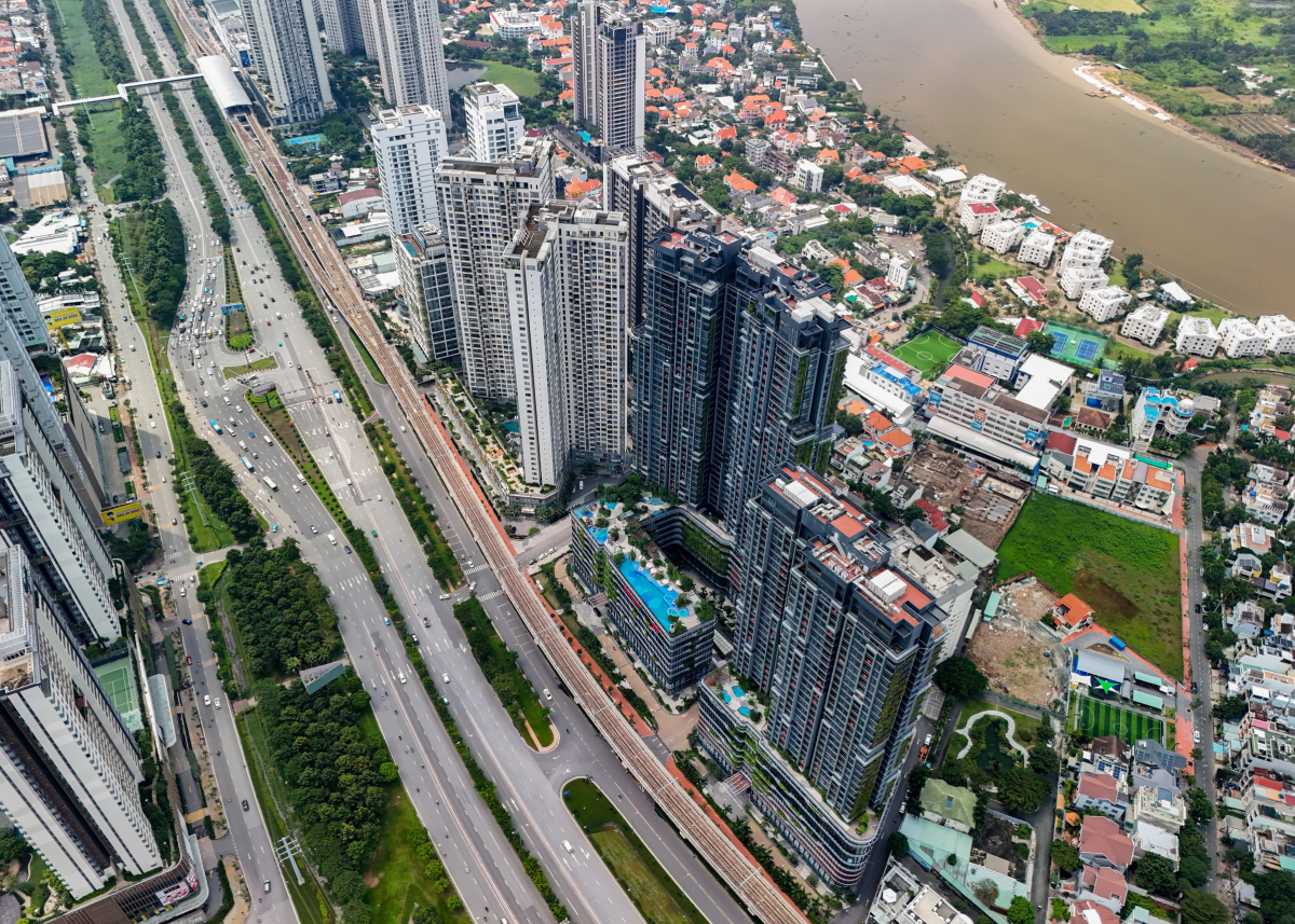 Nhiều nhà đầu tư bất động sản dừng xuống tiền vì áp lực giá và lãi vay
