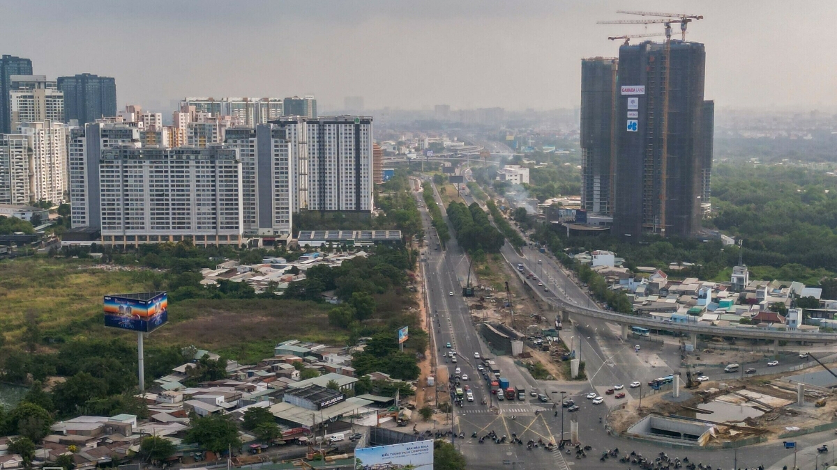 Thủ tướng: Trung ương sẽ giám sát TP HCM tháo gỡ dự án tồn đọng