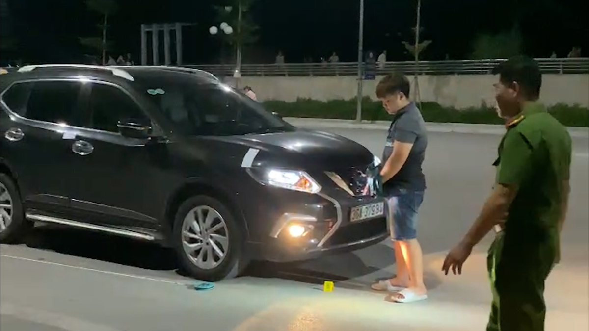 Dựng lại hiện trường vụ kéo lê thiếu tá CSGT gần 300 m