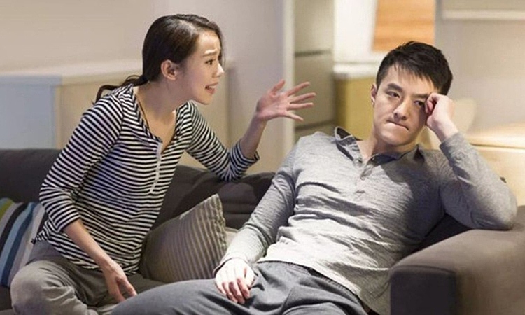 Vợ nổi khùng vì tôi bỏ việc lương 30 triệu để làm việc lương 15 triệu