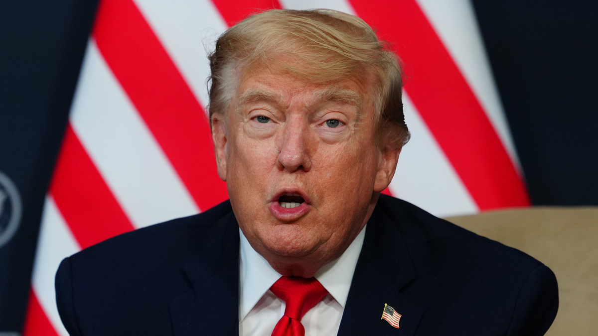 Ông Trump muốn Israel để Syria đối phó Hezbollah