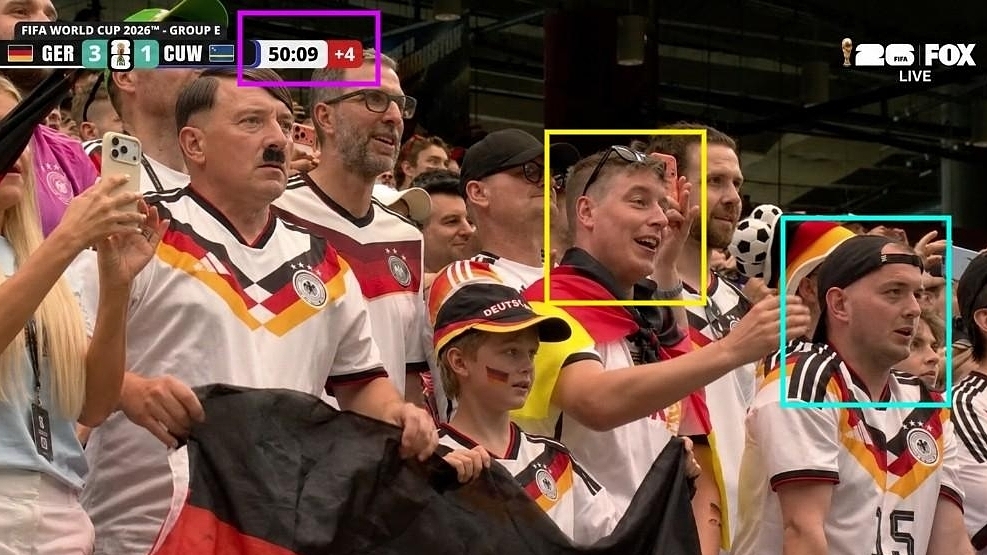 Báo Đức xác minh ảnh cổ động viên giống Hitler tại World Cup