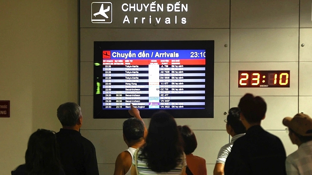 Dấu hỏi chuyến bay delay 4 giờ mới được hoàn tiền vé
